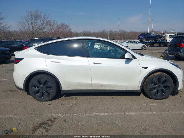 Tesla Model Y Long Range Dual Motor All-wheel Drive