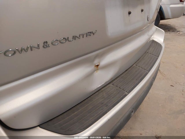 Chrysler Town & Country Limited