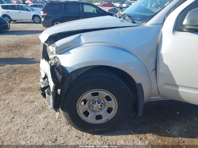 Nissan Frontier S