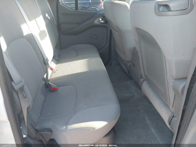 Nissan Frontier S