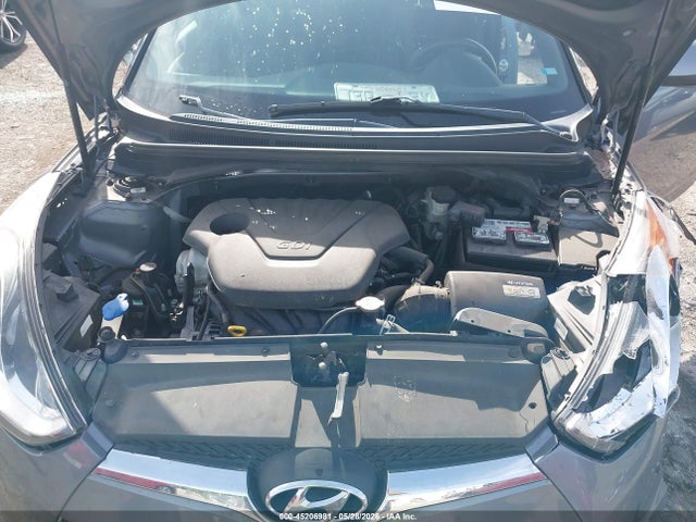 Hyundai VELOSTER Value Edition