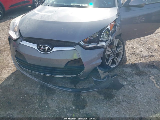 Hyundai VELOSTER Value Edition
