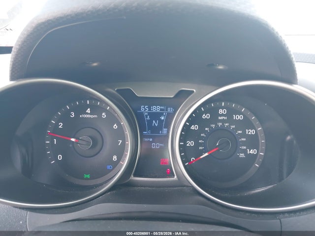Hyundai VELOSTER Value Edition