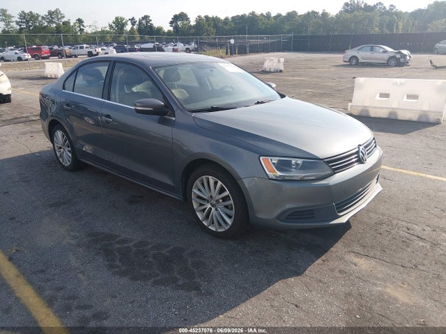 Salvage Volkswagen Jetta Image