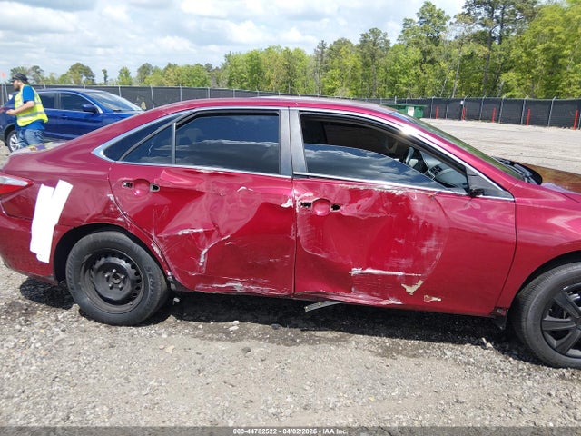 Toyota Camry Le