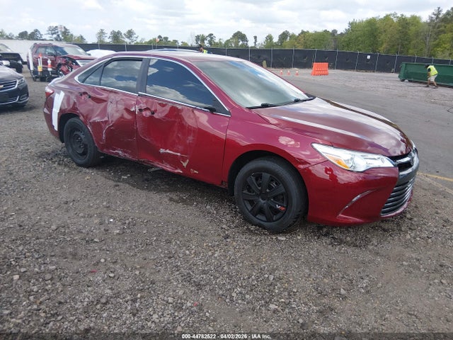 Salvage Toyota Camry Image