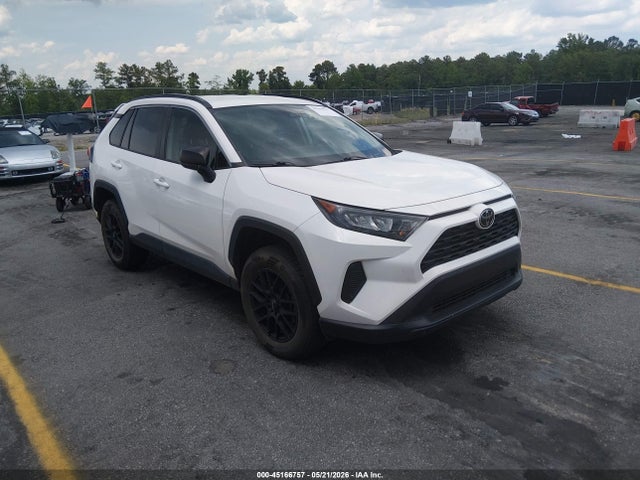 Salvage Toyota RAV4 Image