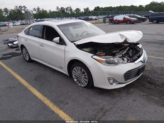 Salvage Toyota Avalon Hybrid Image