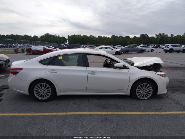 Toyota Avalon Hybrid Limited