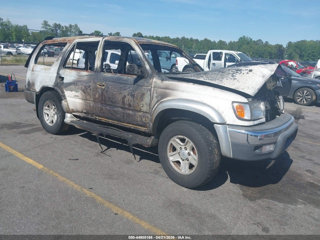 Salvage Toyota 4Runner Image