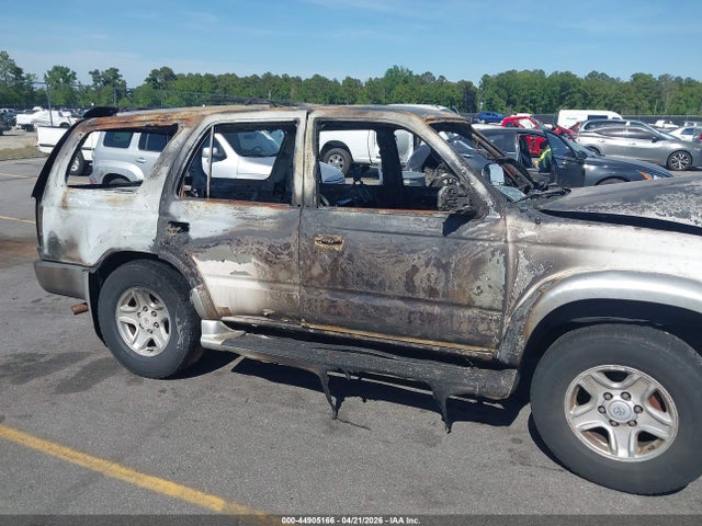 Toyota 4Runner Sr5 V6