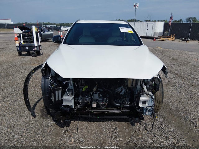 INFINITI Qx Essential Awd