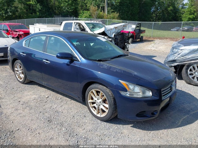 Salvage Nissan Maxima Image