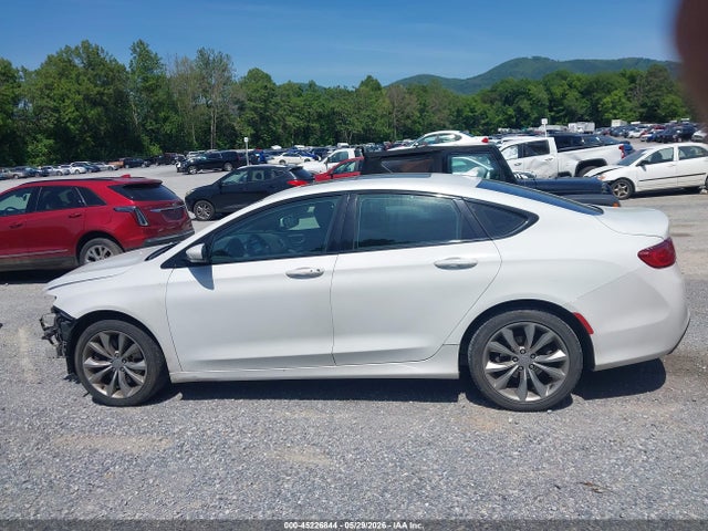 Chrysler 200 S