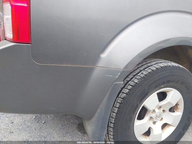 Nissan Pathfinder Se