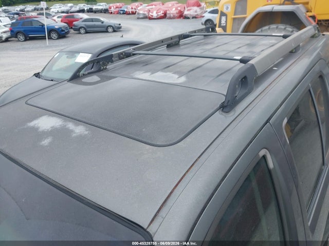 Nissan Pathfinder Se