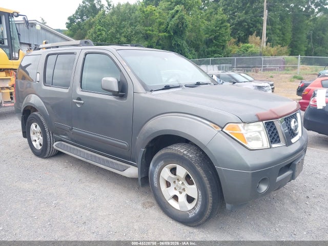 Nissan Pathfinder Se