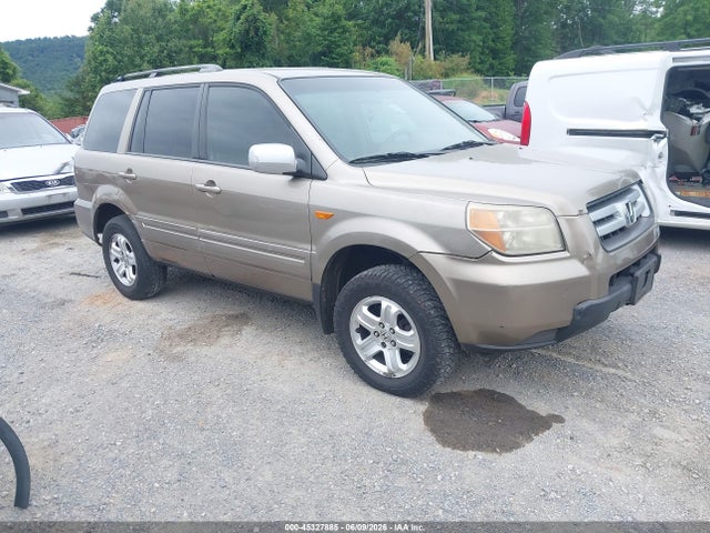 Salvage Honda Pilot Image