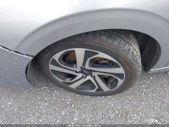Subaru Legacy Limited