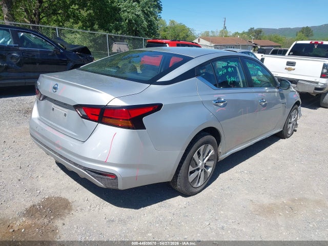 Nissan Altima S Fwd