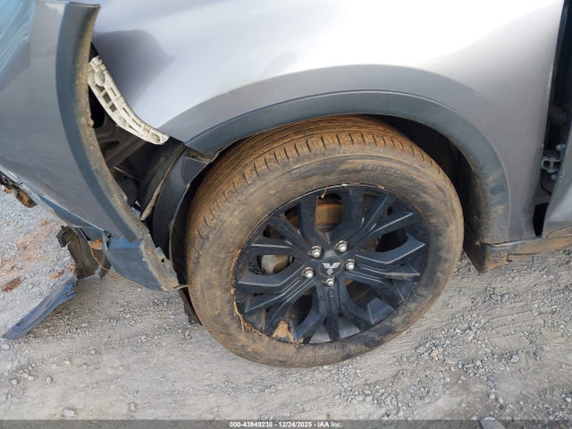 Mitsubishi Outlander Le