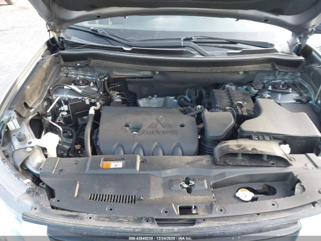 Mitsubishi Outlander Le
