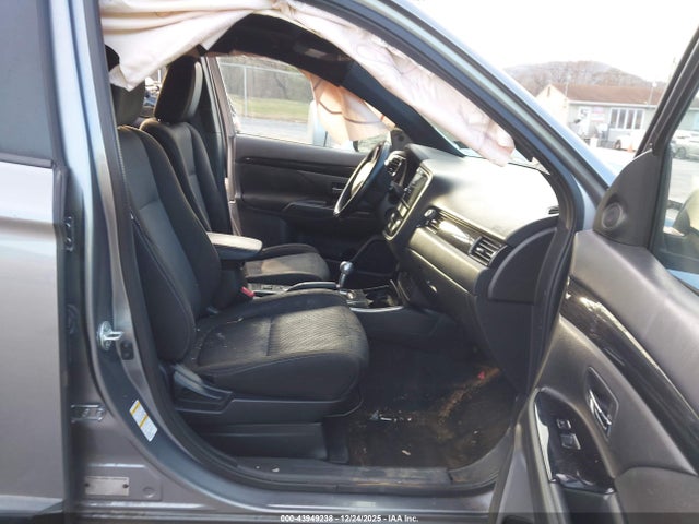 Mitsubishi Outlander Le