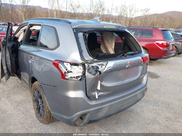 Mitsubishi Outlander Le
