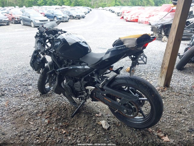 Kawasaki Ex400