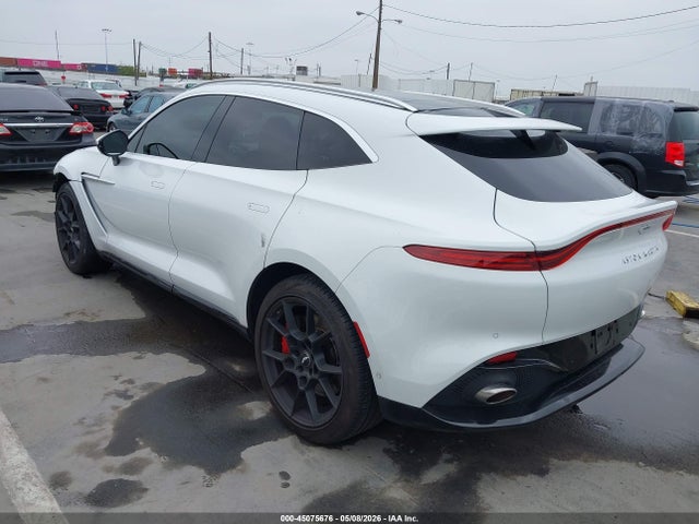 Aston Martin DBX