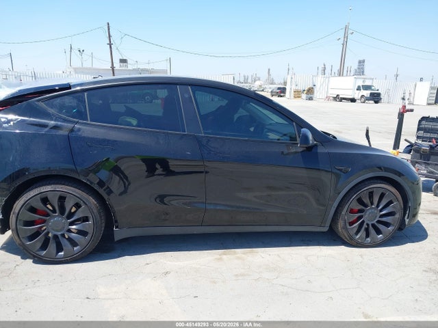 Tesla Model Y Performance Dual Motor All-wheel Drive