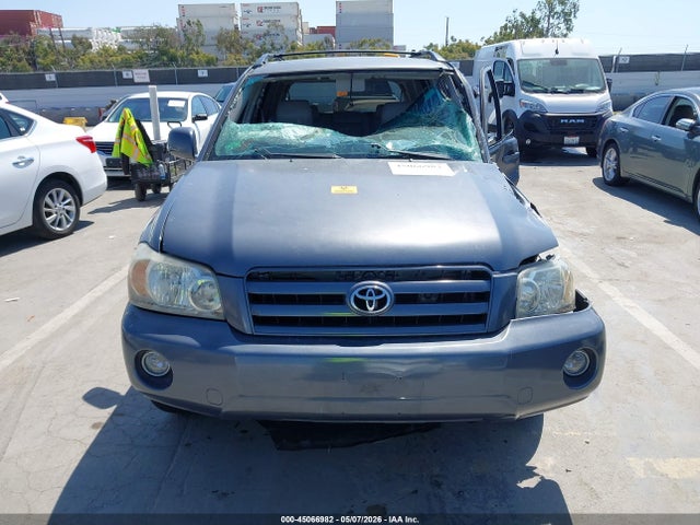 Toyota Highlander Limited V6
