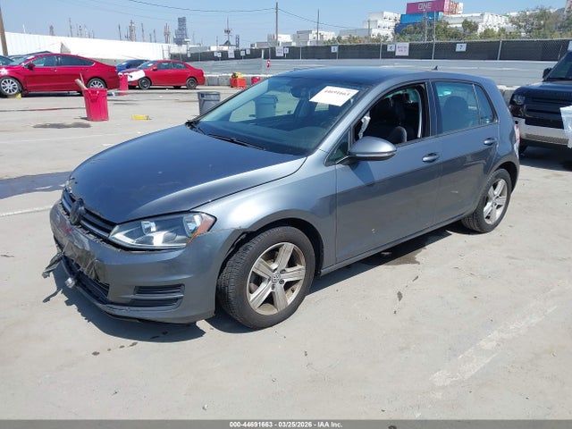 Volkswagen Golf