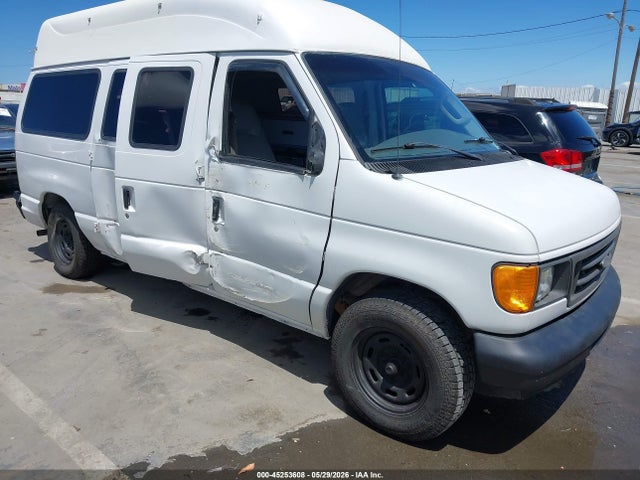 Salvage Ford E-150 Image