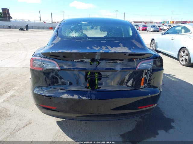 Tesla Model 3 Rear-wheel Drive