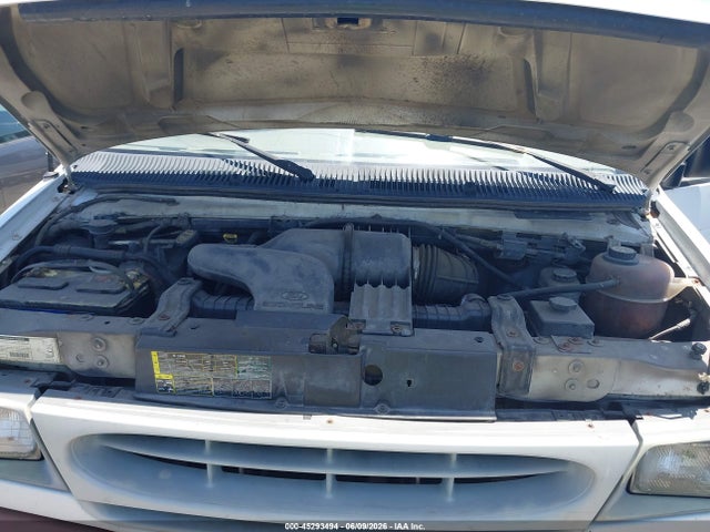 Ford E-250