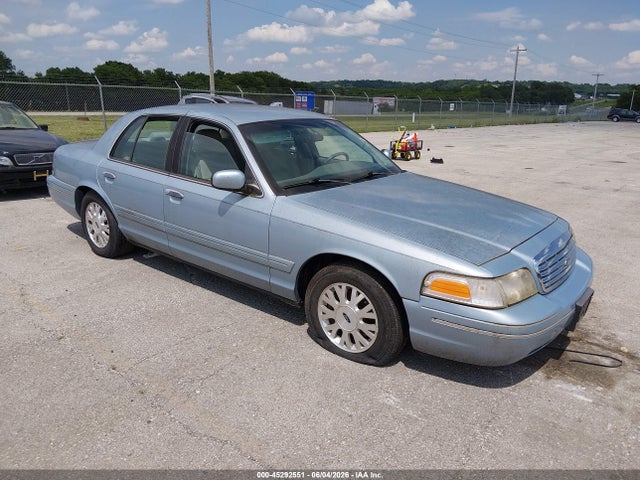 Salvage Ford Crown Victoria Image