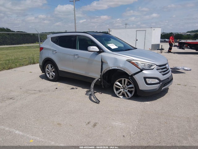 Salvage Hyundai SANTA FE Image
