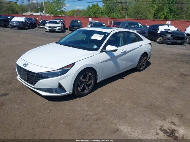 Hyundai ELANTRA Sel
