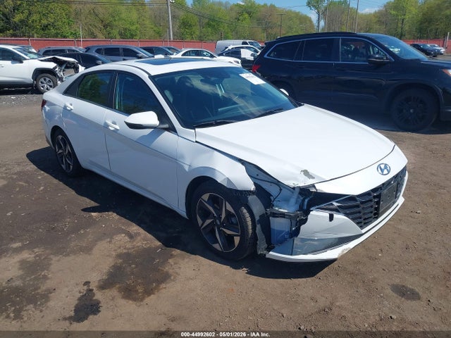 Hyundai ELANTRA Sel