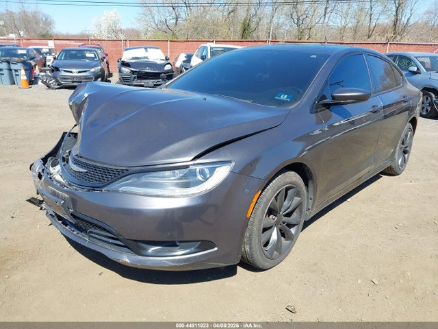Chrysler 200 S