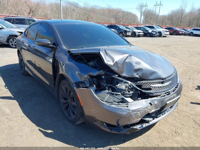 Chrysler 200 S