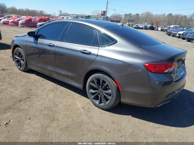 Chrysler 200 S