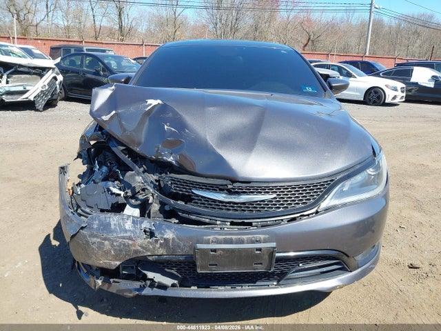 Chrysler 200 S