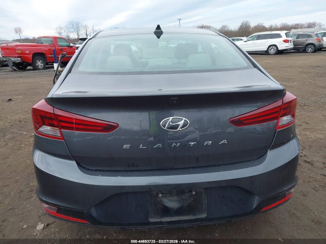 Hyundai ELANTRA Value Edition