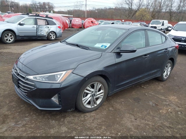 Hyundai ELANTRA Value Edition