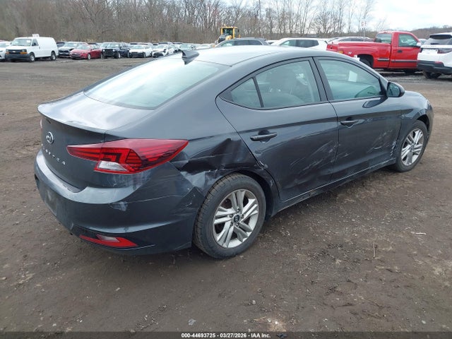 Hyundai ELANTRA Value Edition