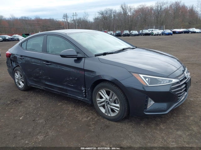 Hyundai ELANTRA Value Edition