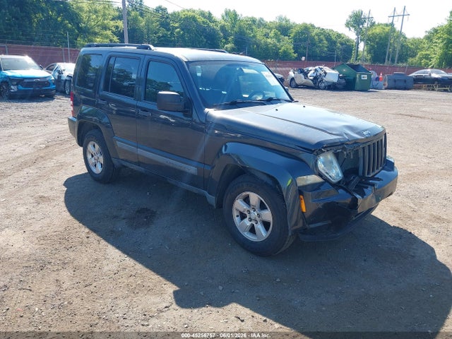 Salvage Jeep Liberty Image