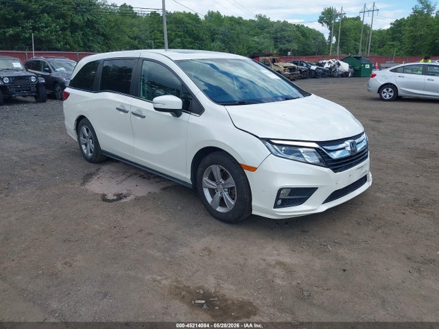 Salvage Honda Odyssey Image